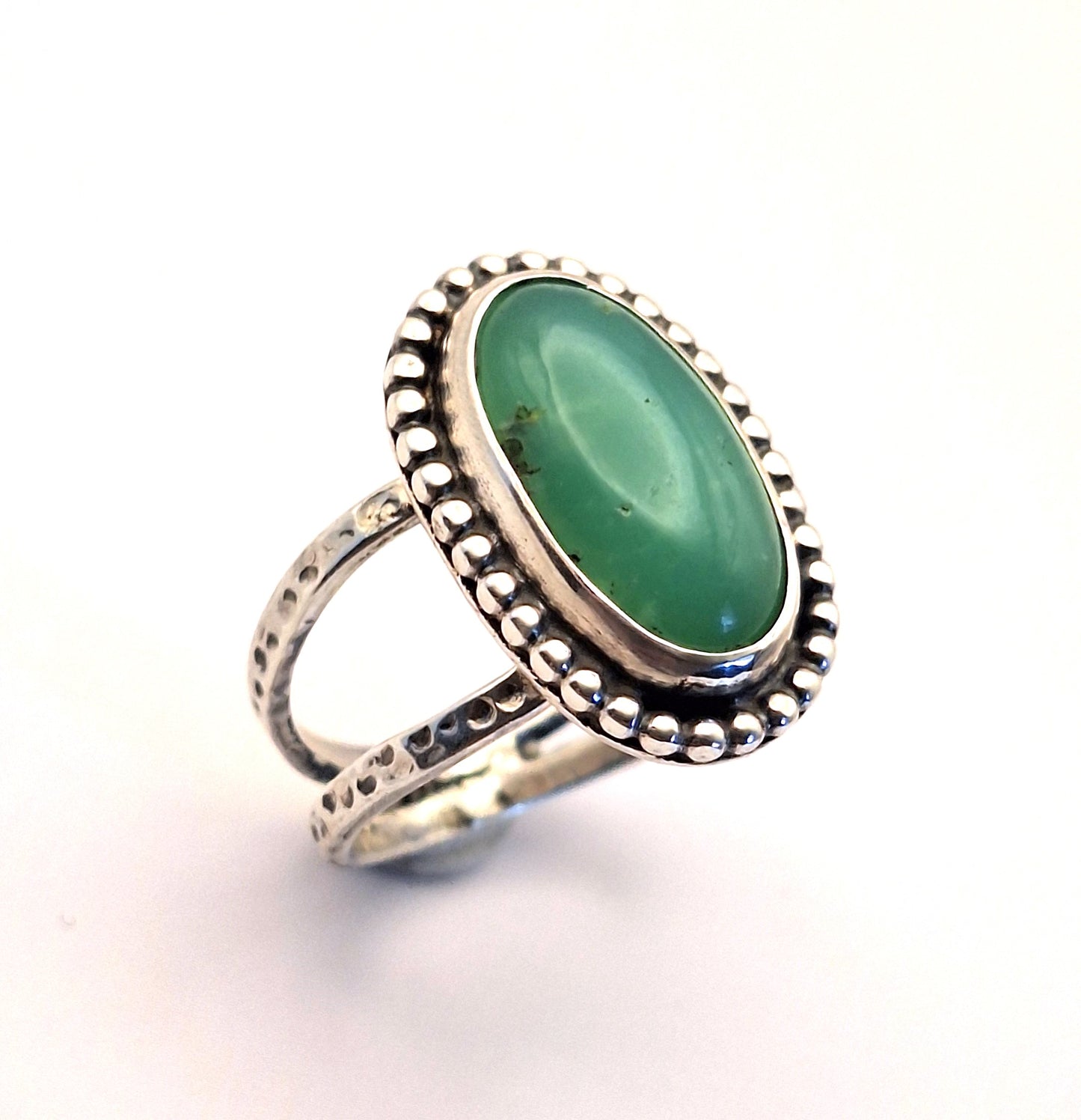 Anillo crisoprasa pelotitas doble argolla