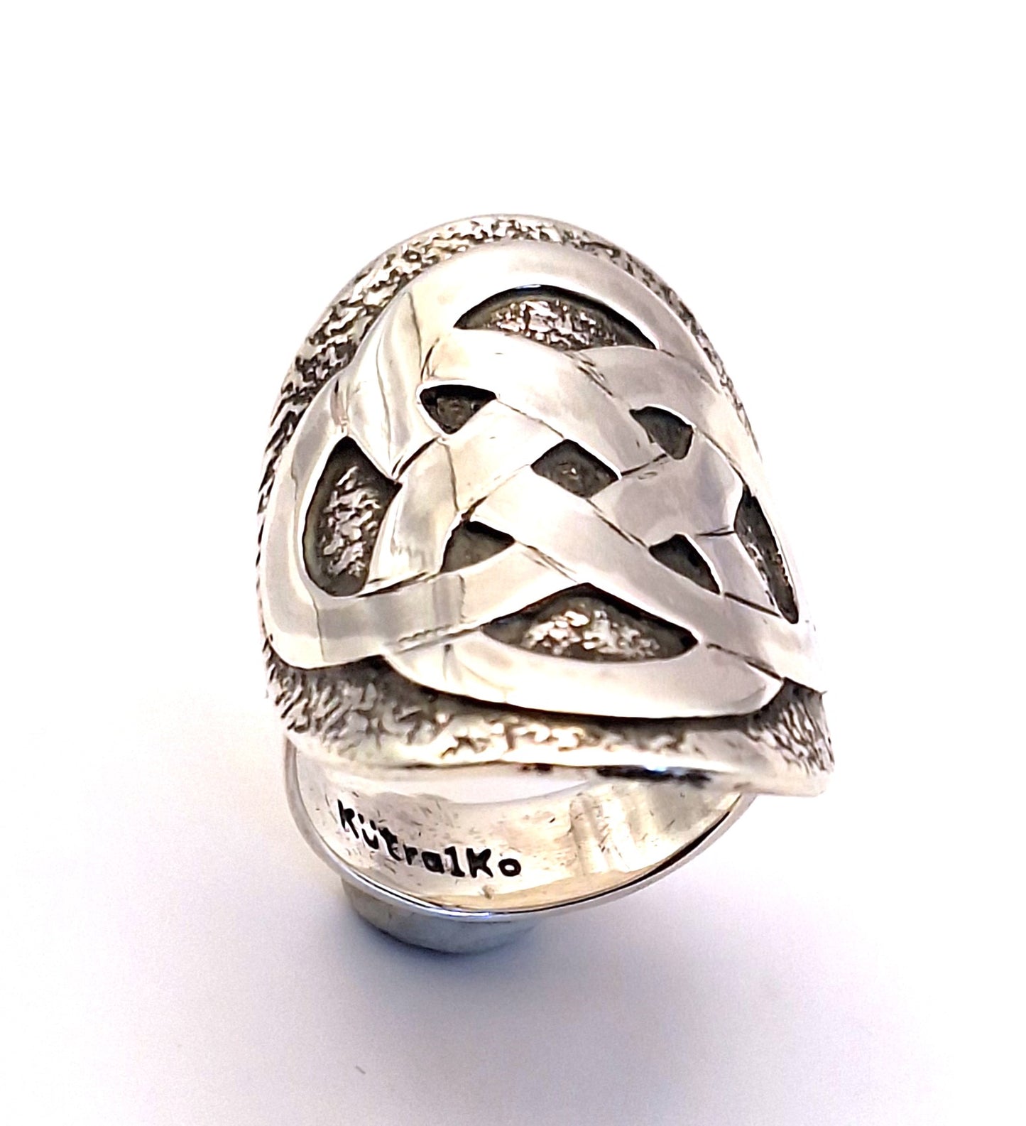 Anillo celta reticulado envejecido