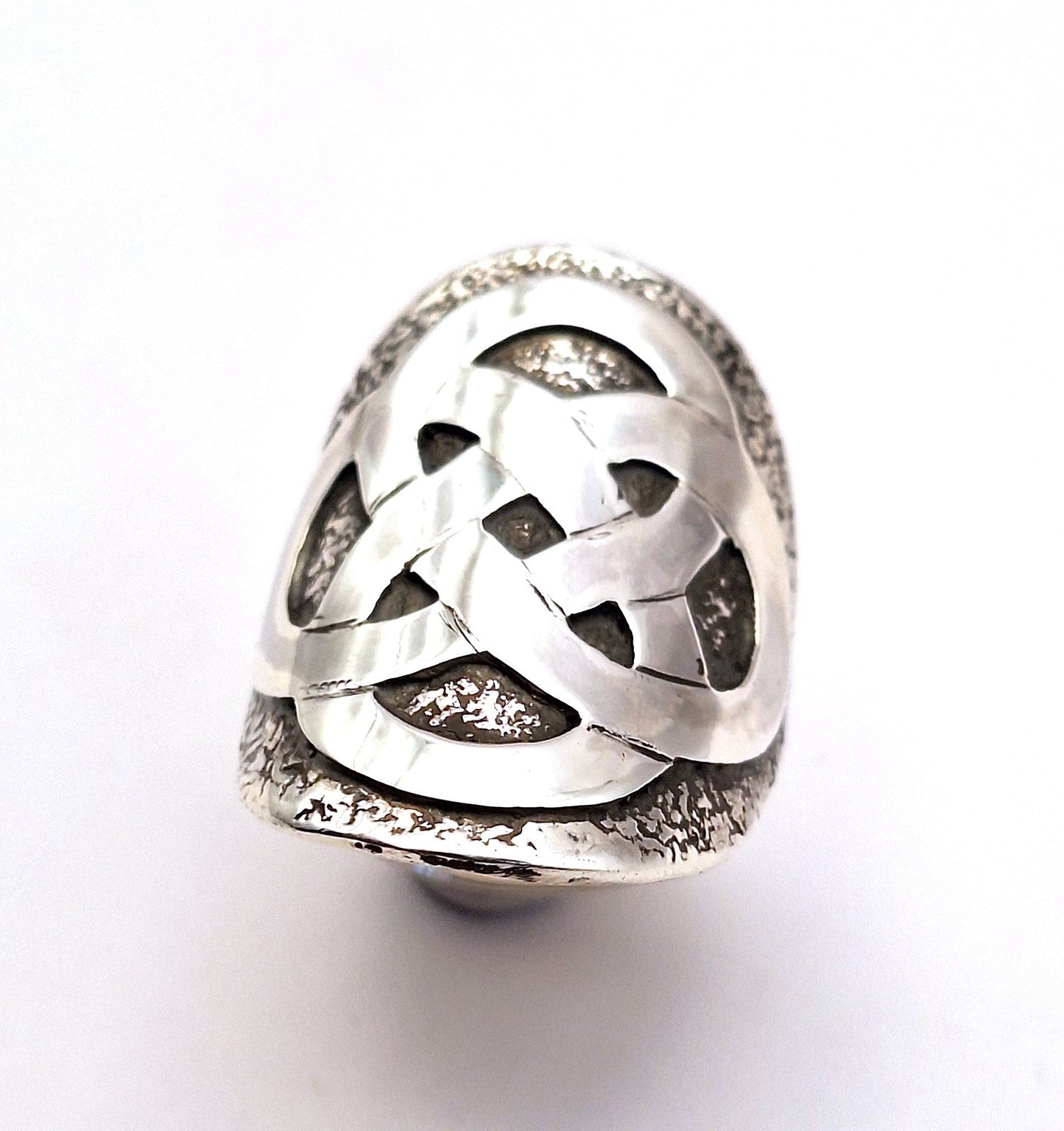 Anillo celta reticulado envejecido