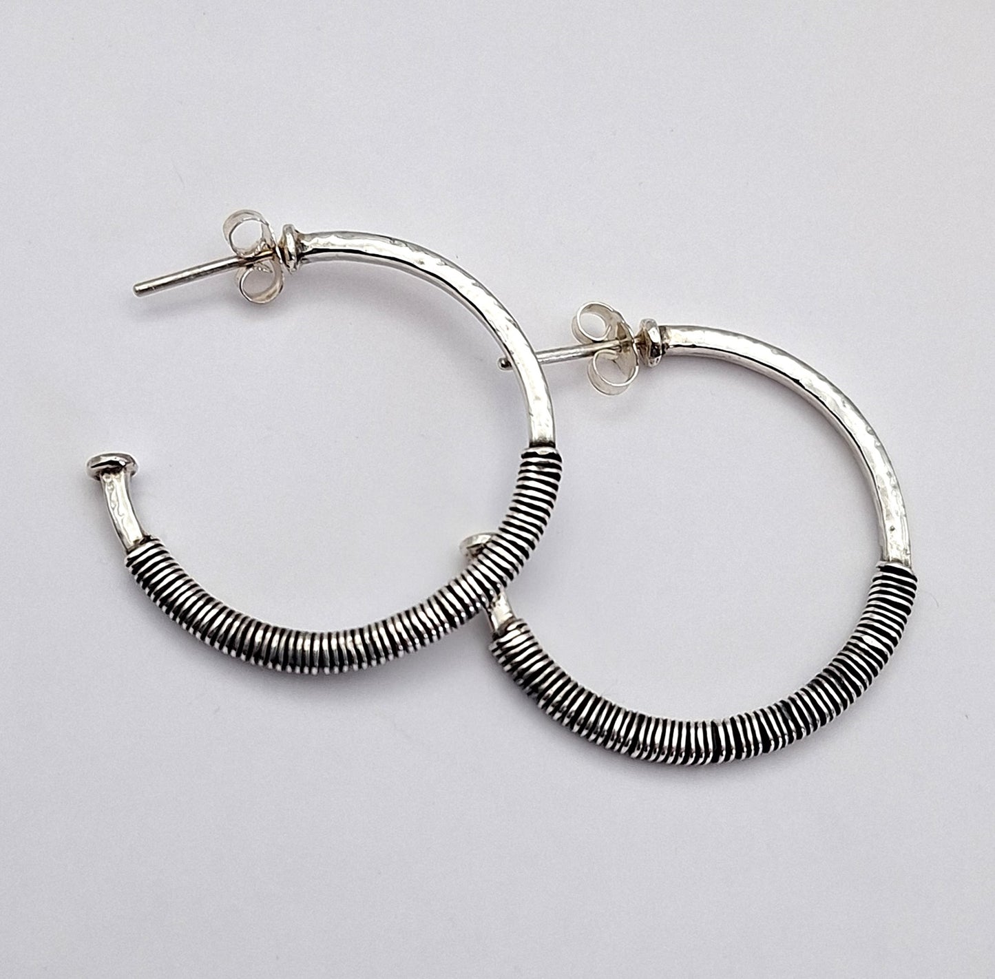 Argollas étnicas envejecidas