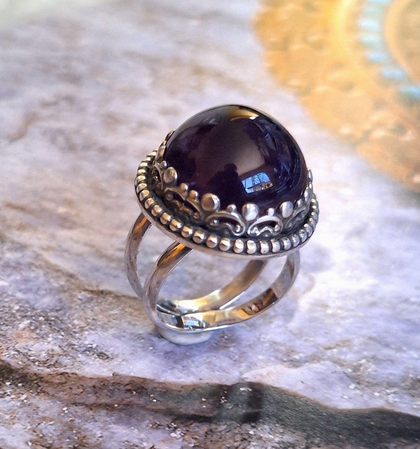 Anillo Amatista coronada doble argolla