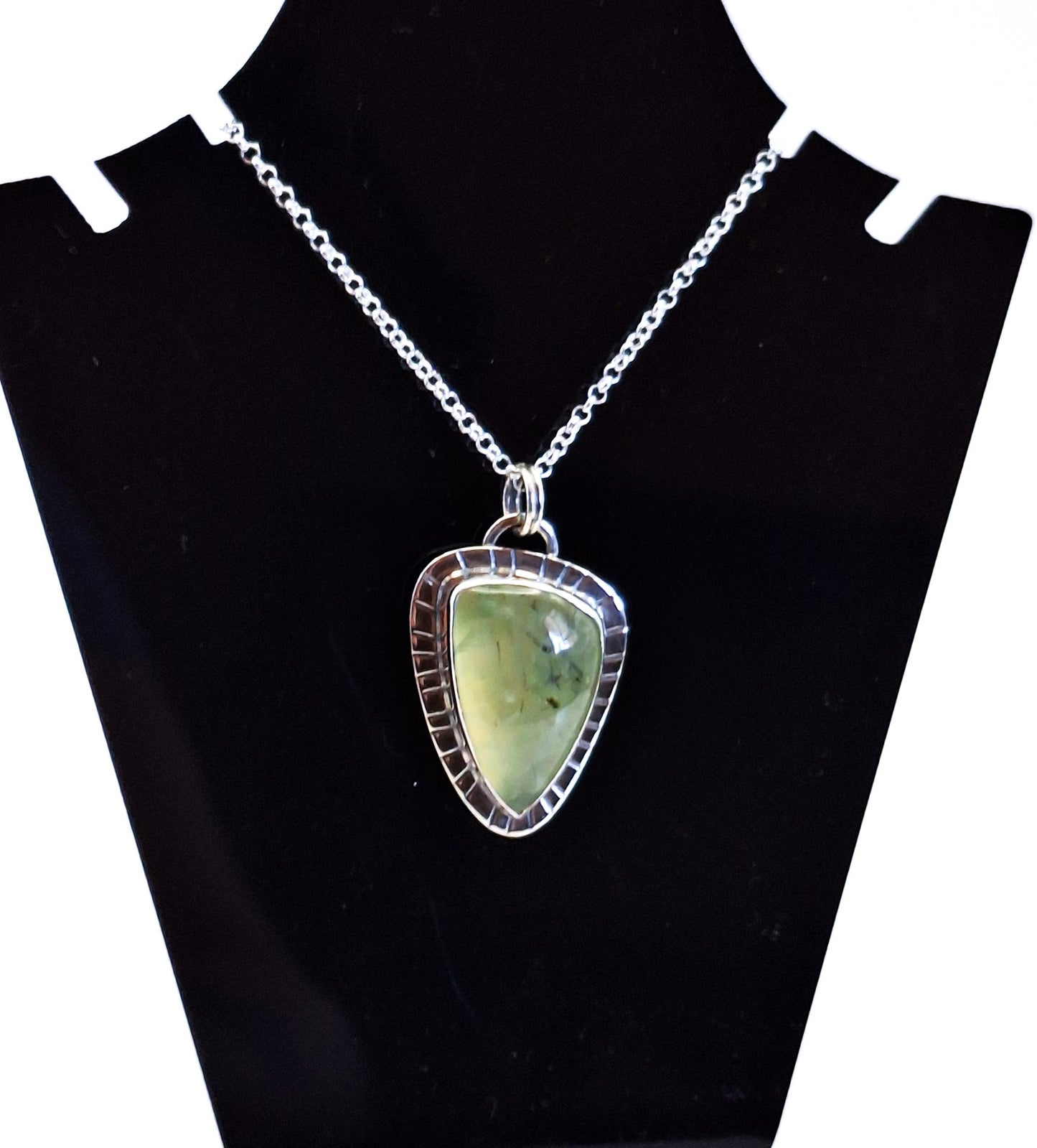 Colgante Prehnita triangular