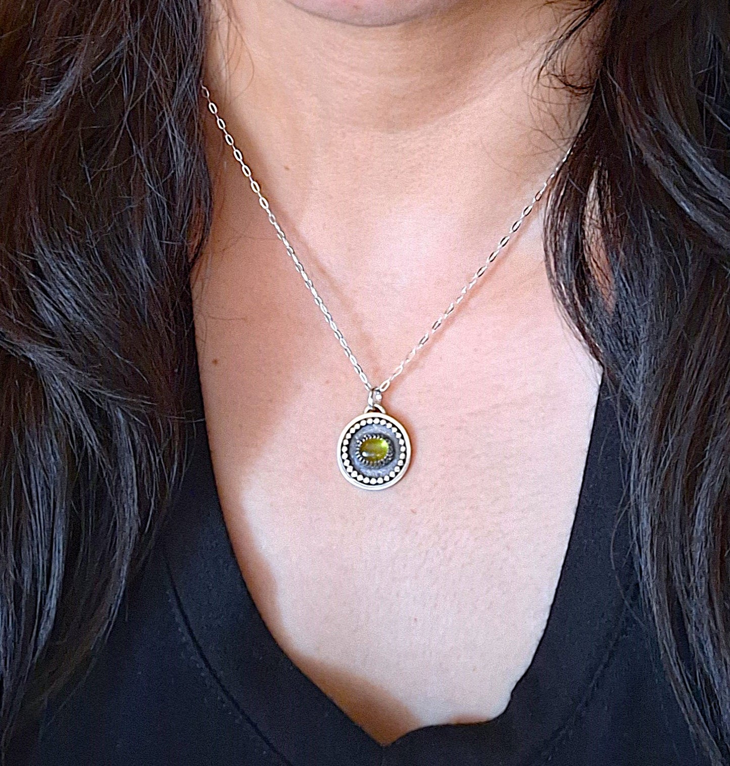 Colgante Peridoto reticulado y pelotitas