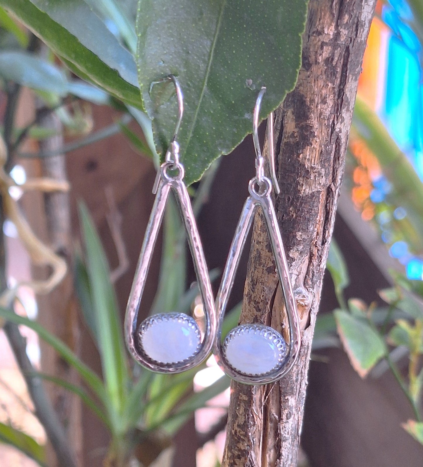 Aros piedra luna gota larga