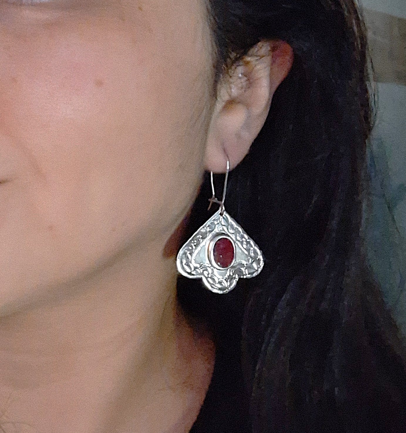 Aros jaspe rojo floral étnico alpaca