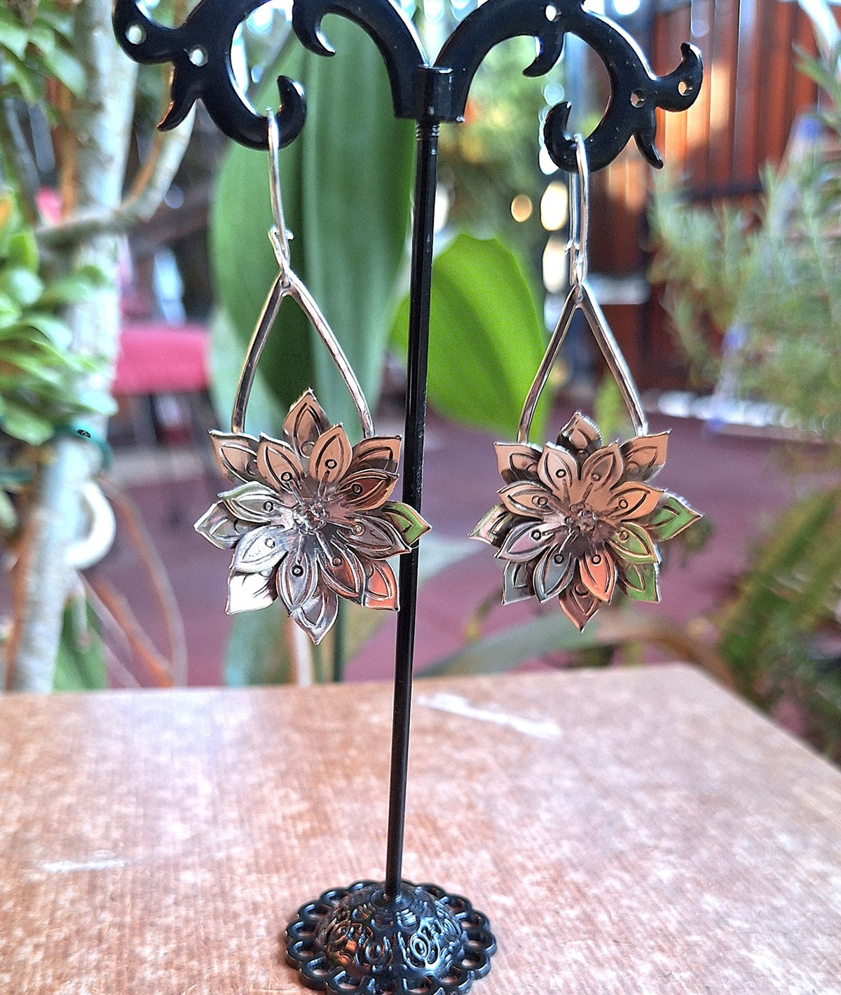 Aros flor de canelo largos alpaca