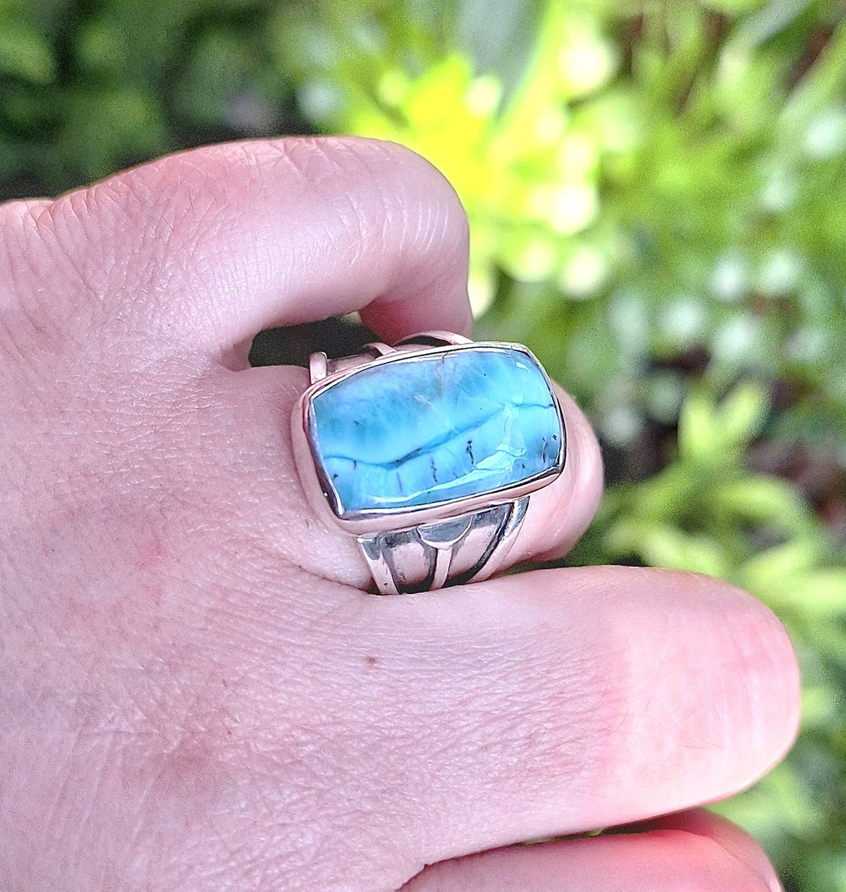 Anillo Larimar relieve étnico