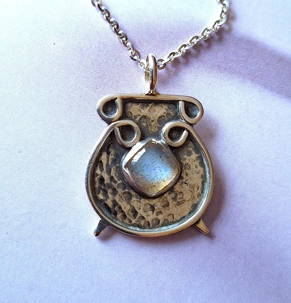 Colgante Labradorita caldero amuleto