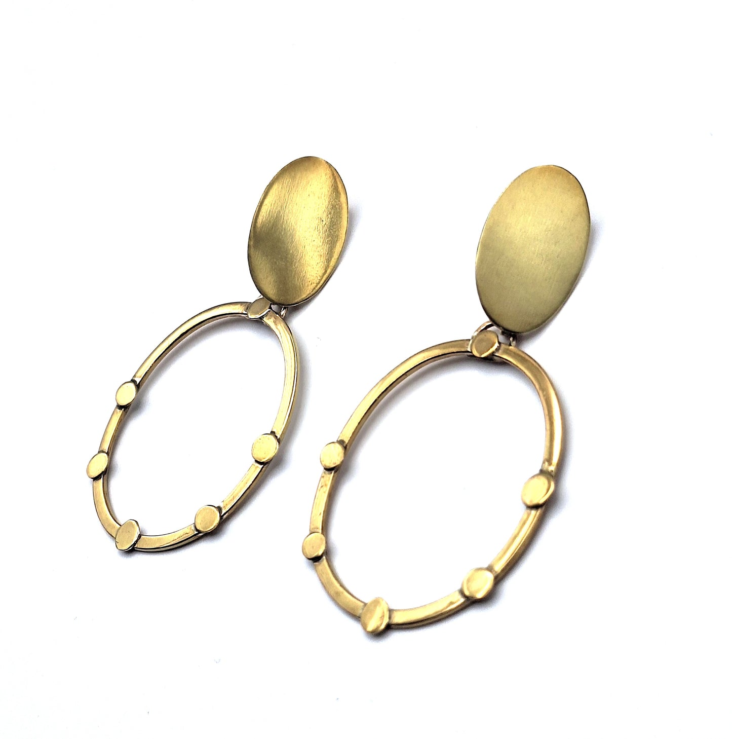 Aros étnicos círculos con tachas Bronce