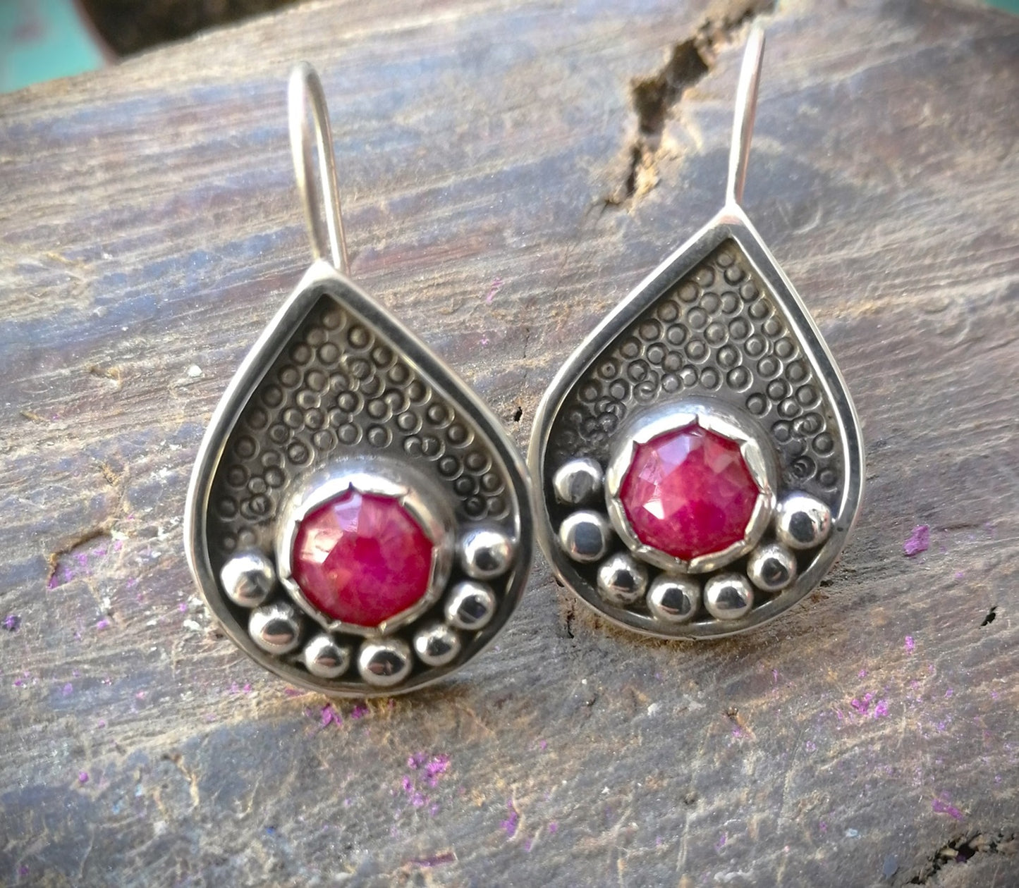Aros gota Pelotitas y Rubí