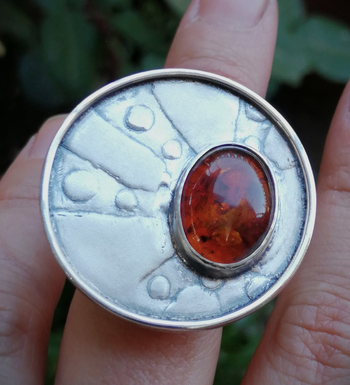 Anillo Ámbar grabado XL