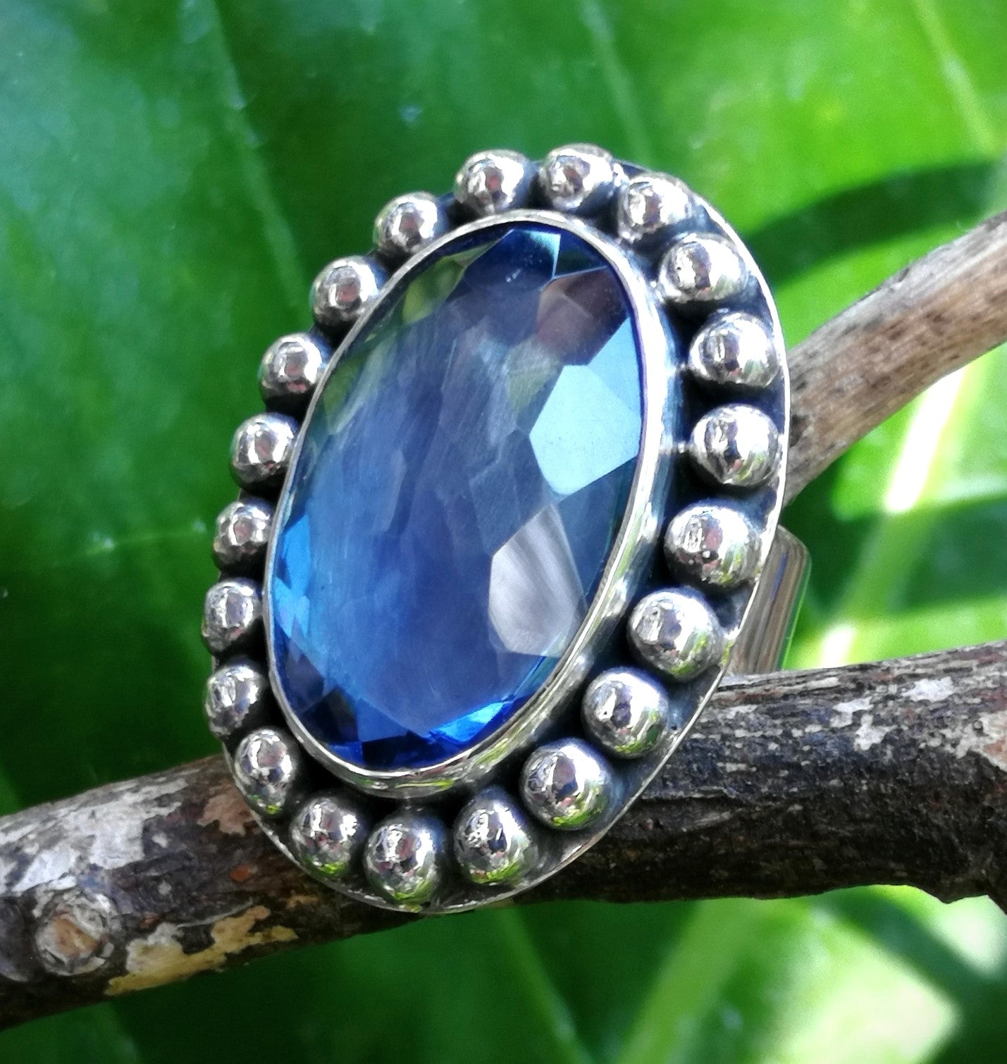 Anillo Cuarzo Hydro pelotitas L