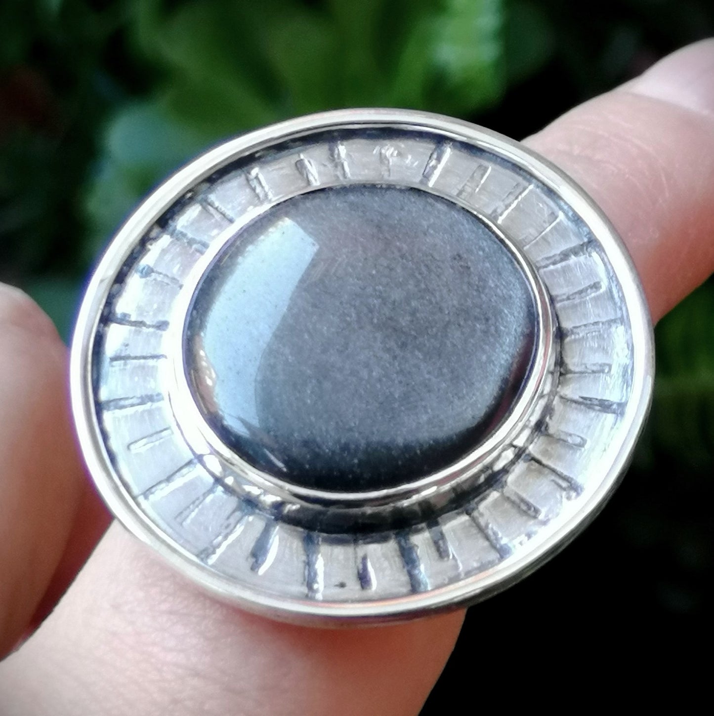 Anillo Obsidiana plateada XL