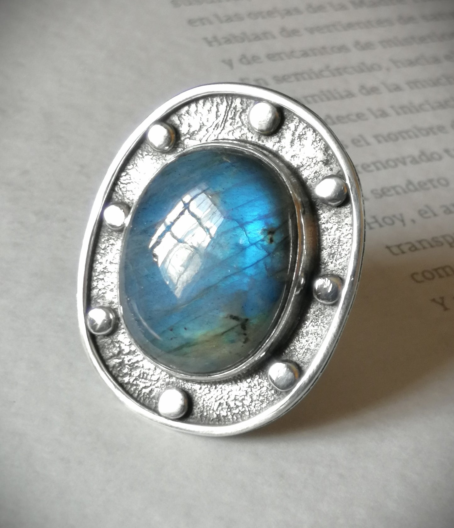 Anillo Labradorita tachas XL