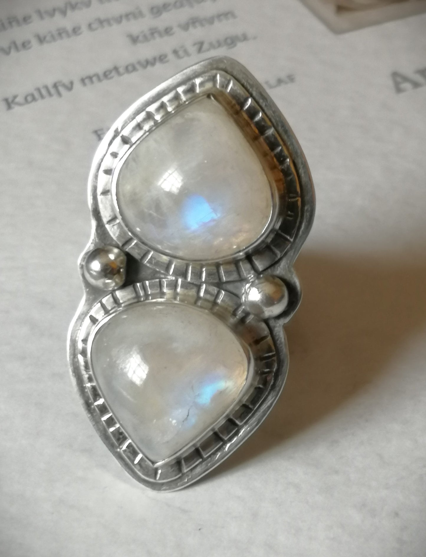 Anillo Piedra luna arcoiris doble XL