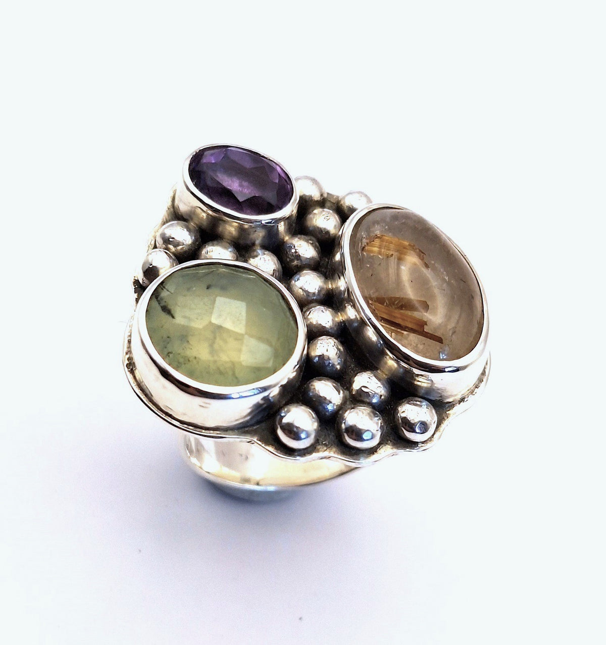 Anillo triple Amatista, Cuarzo Rutilo dorado y Prehnita L