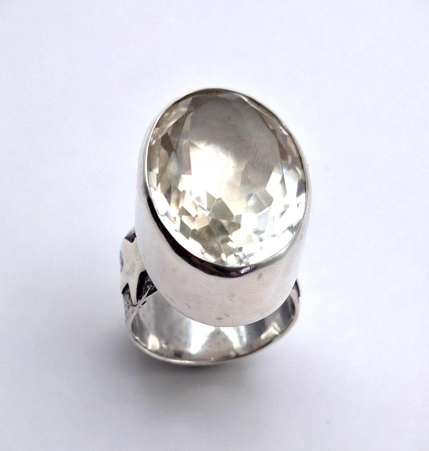 Anillo Cuarzo cristal facetado maxi