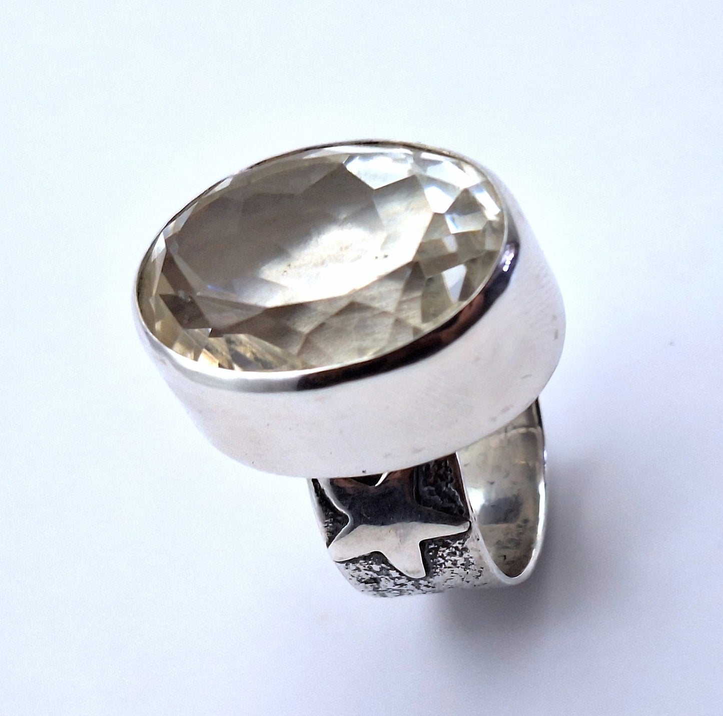 Anillo Cuarzo cristal facetado maxi
