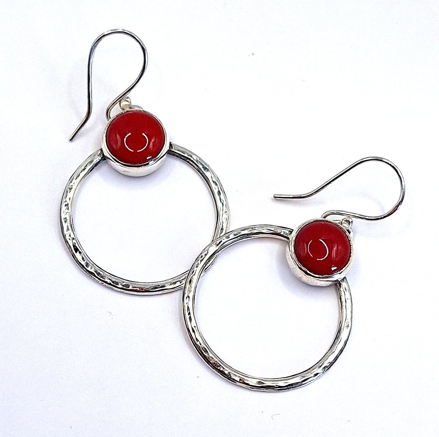 Aros coral rojo círculos