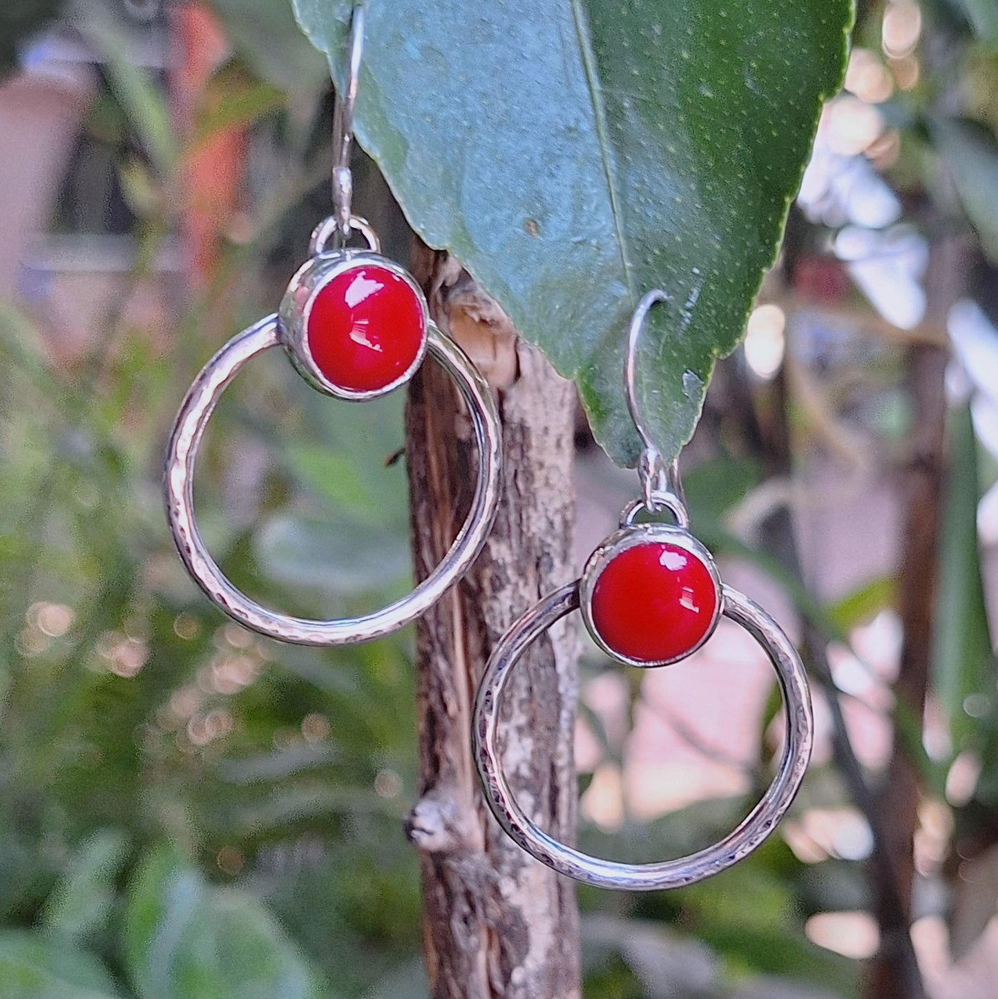Aros coral rojo círculos
