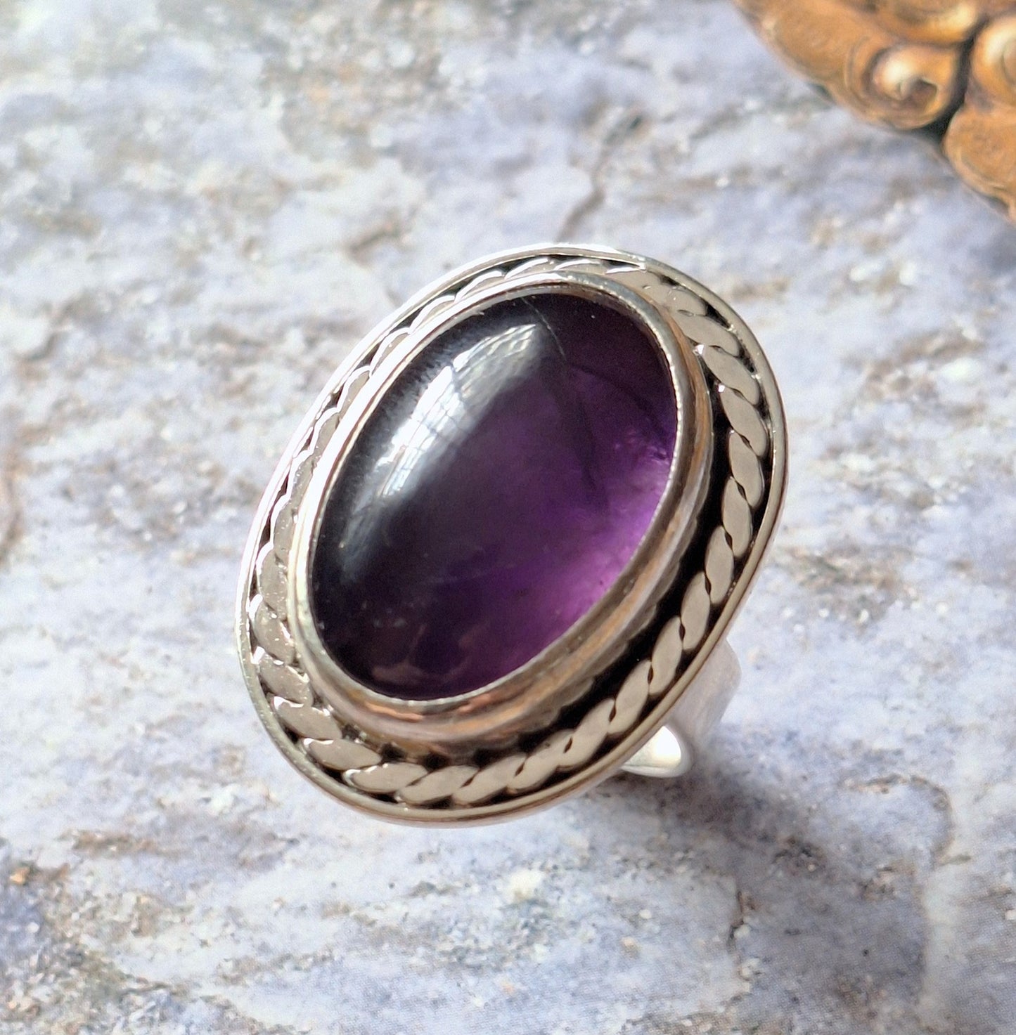 Anillo Amatista borde trenza