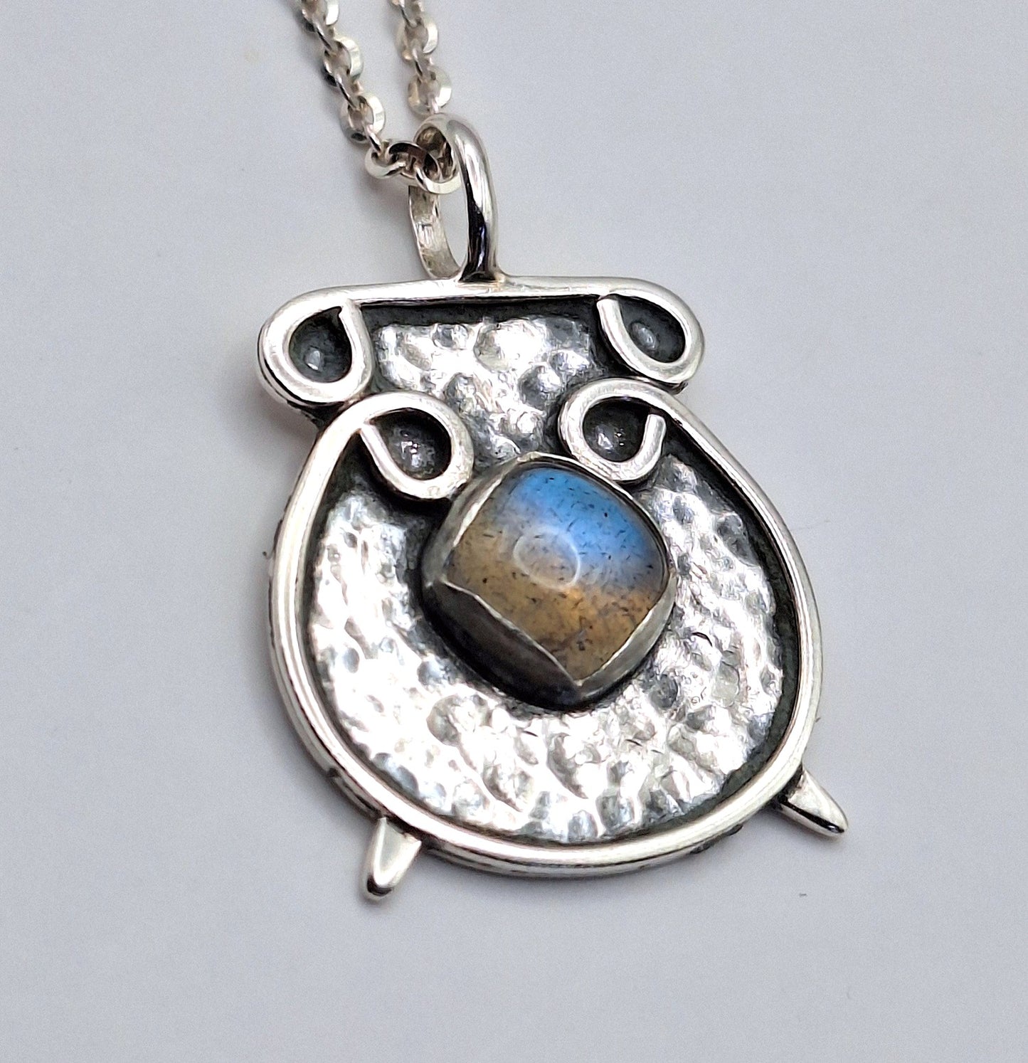 Colgante Labradorita caldero amuleto