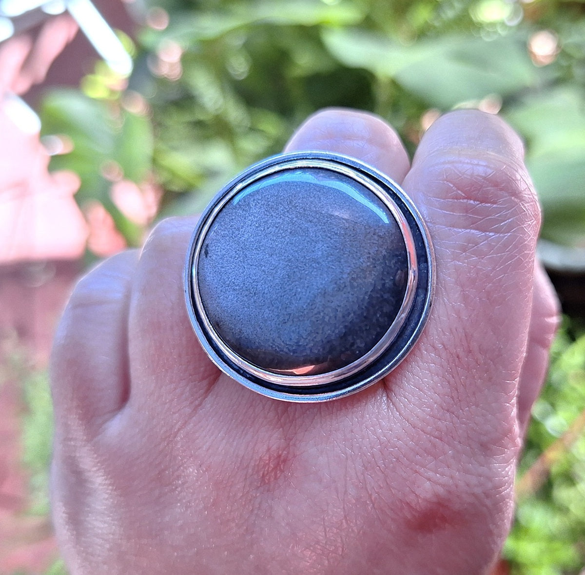 Anillo Obsidiana plateada maxi redondo