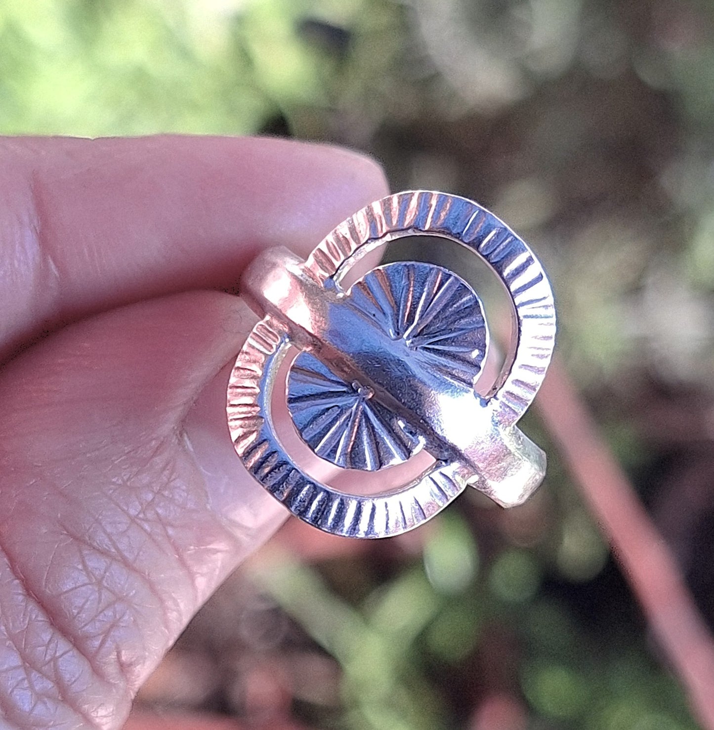 Anillo argolla étnica soles