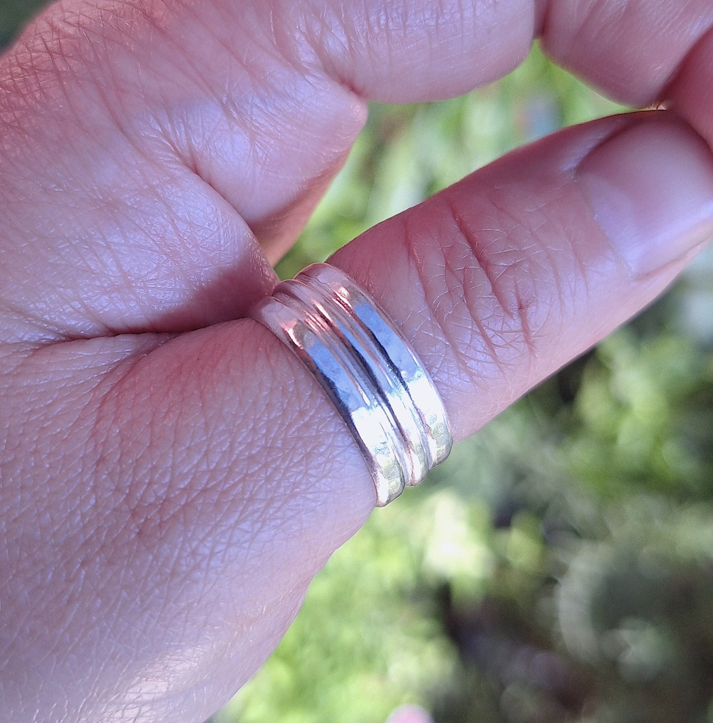 Anillo triple argolla martillado