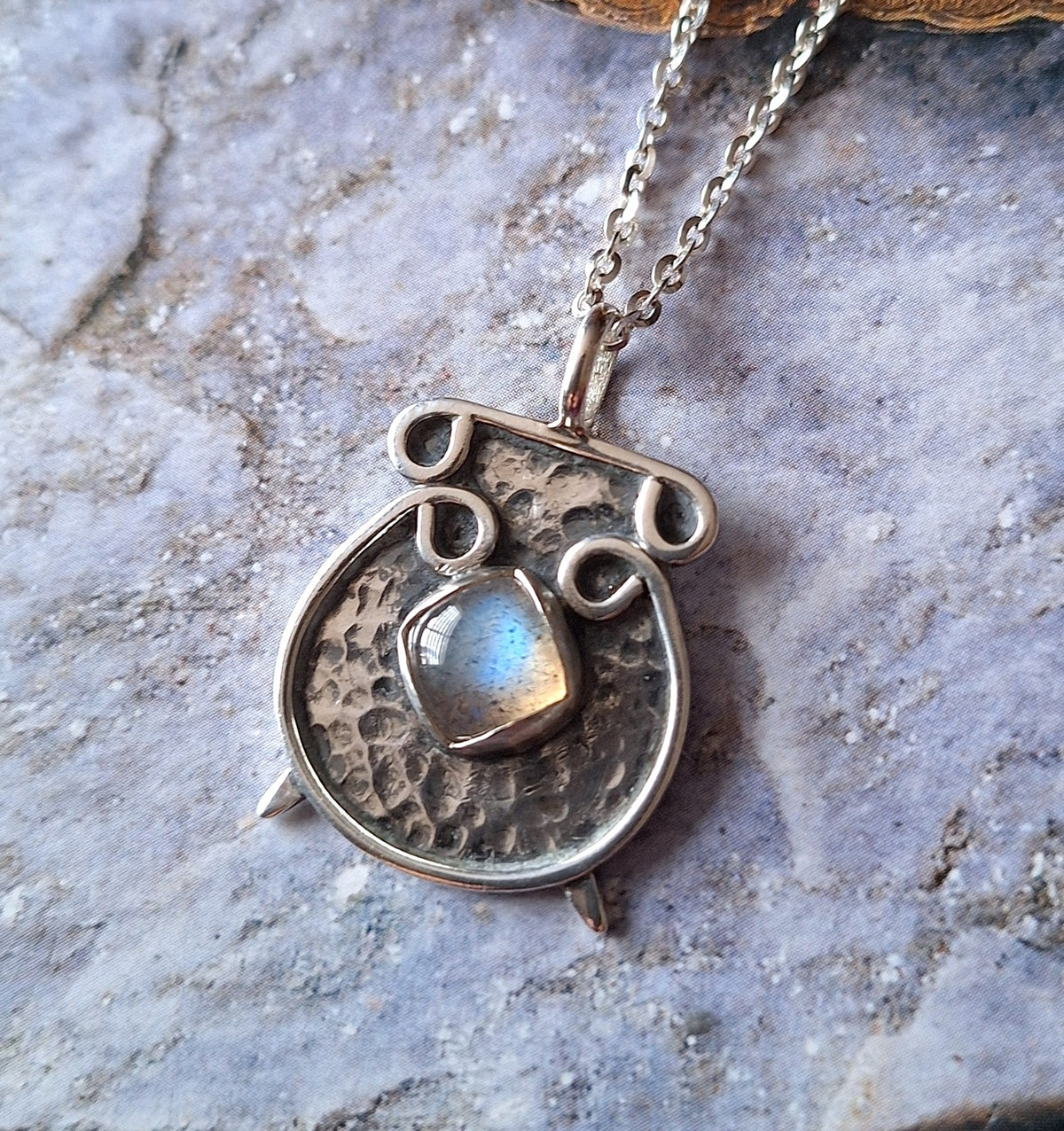 Colgante Labradorita caldero amuleto