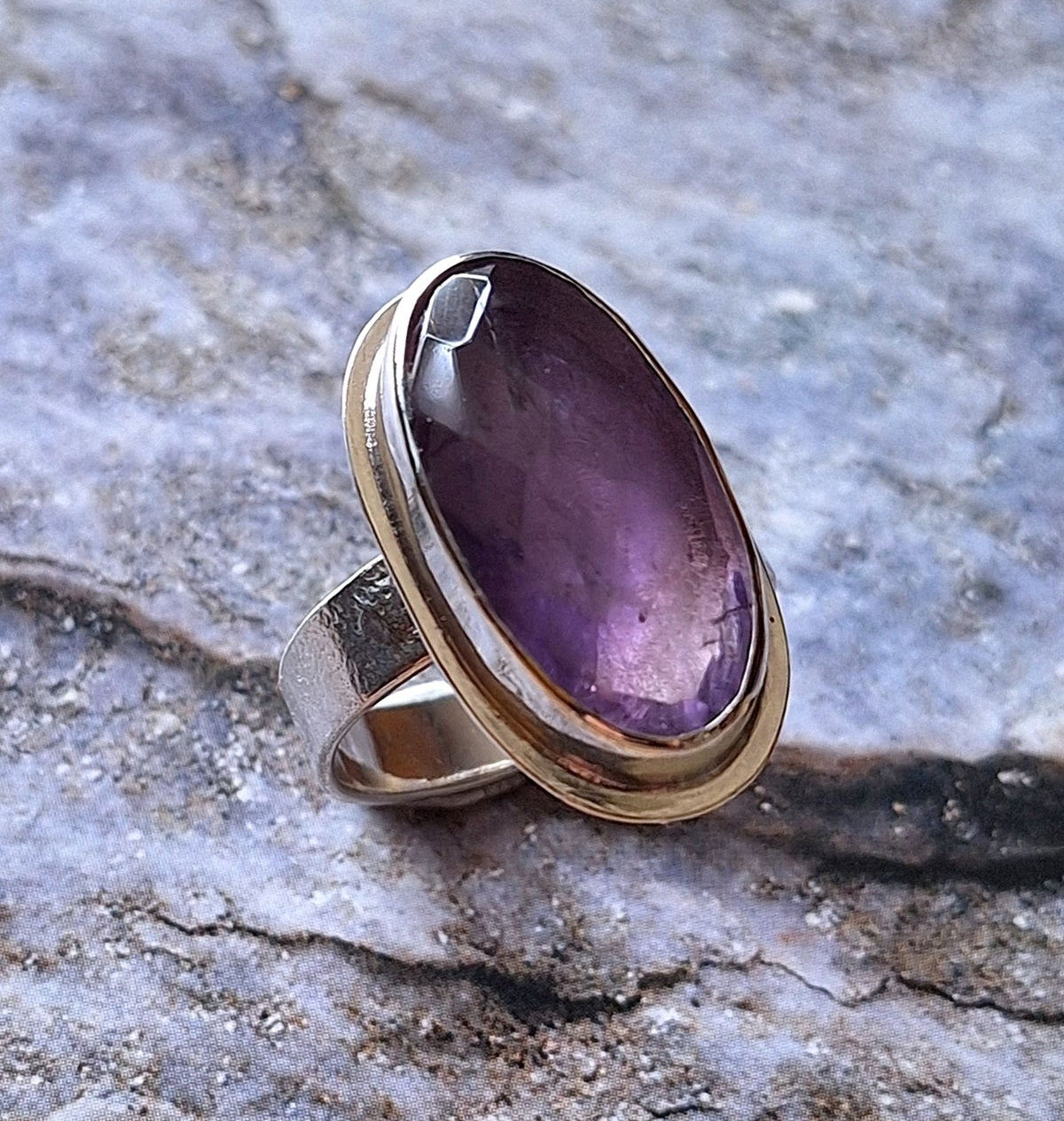 Anillo Amatista borde pequeño