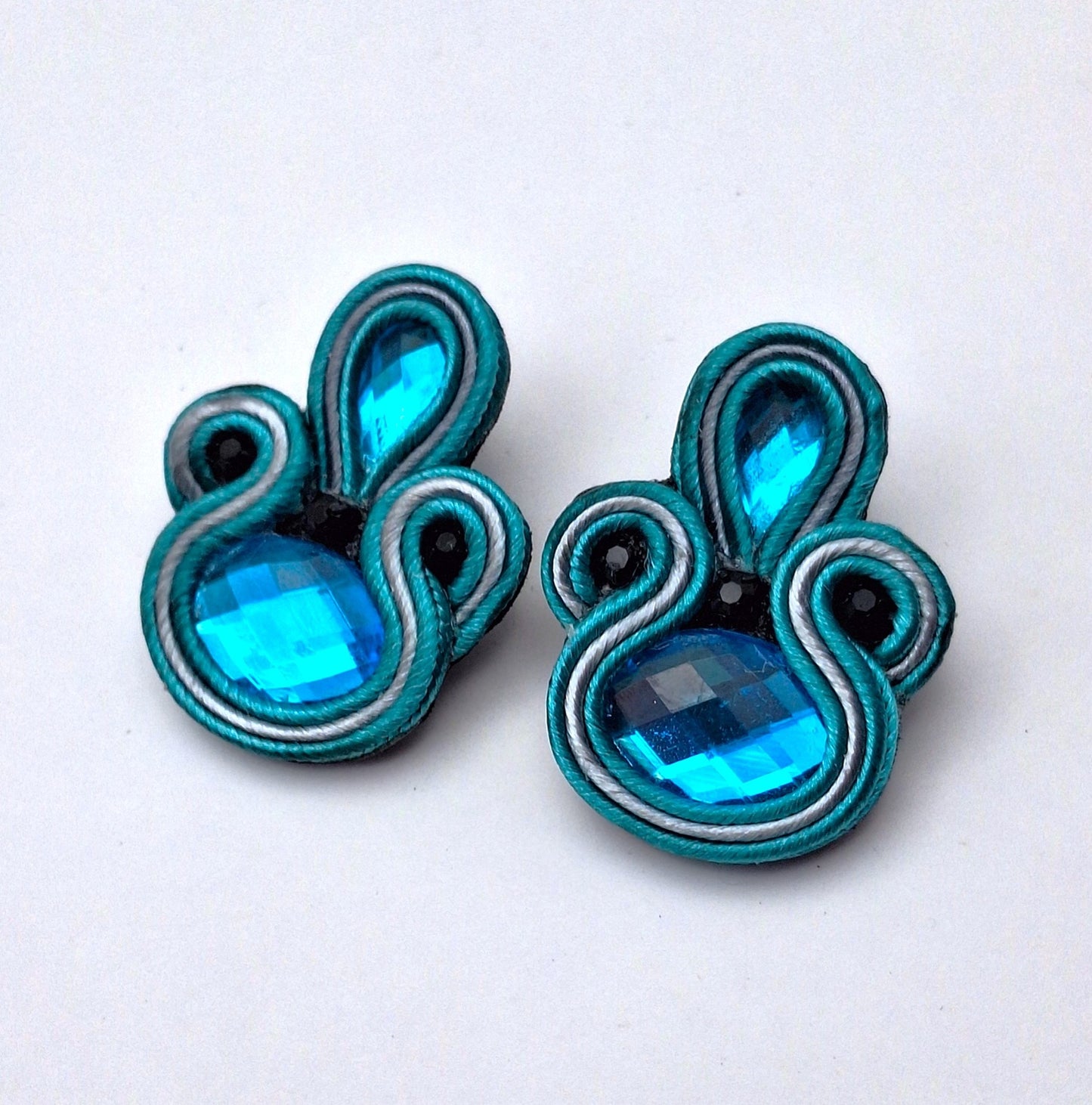 Aros Soutache Amapola turquesa y gris