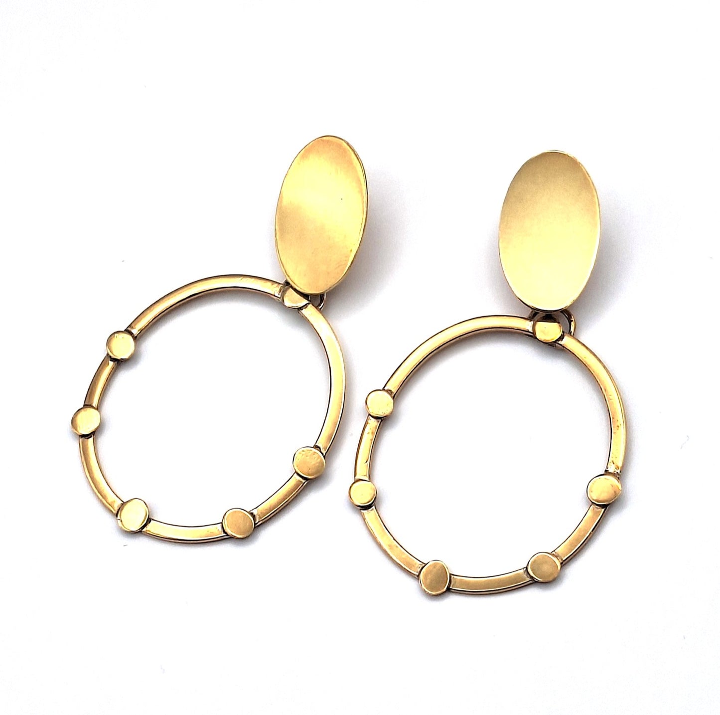 Aros étnicos círculos con tachas Bronce