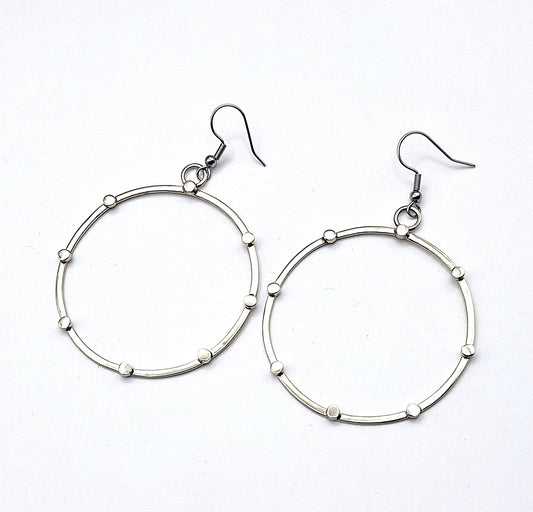 Aros étnicos círculos y tachas Alpaca