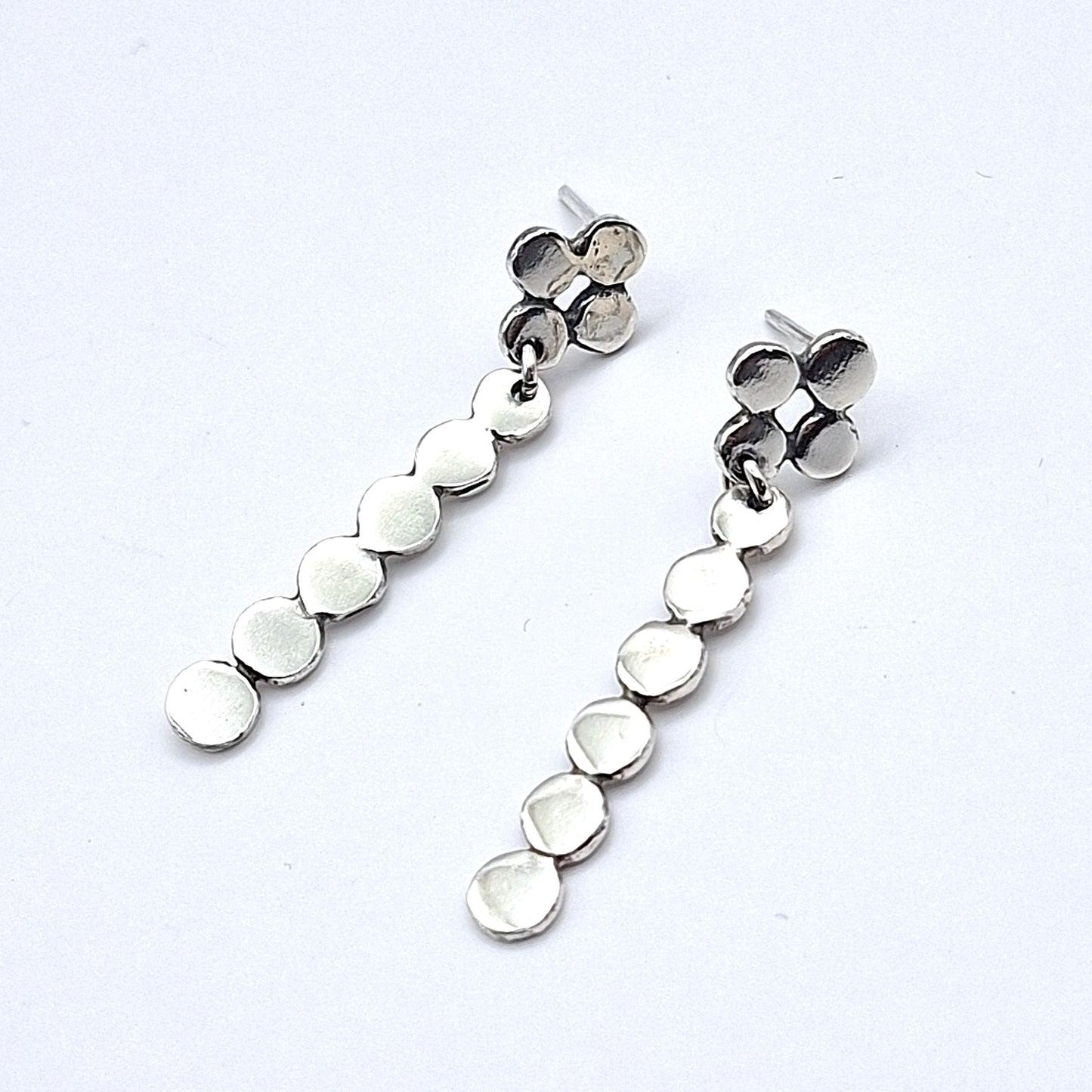 Aros flor tachas largos