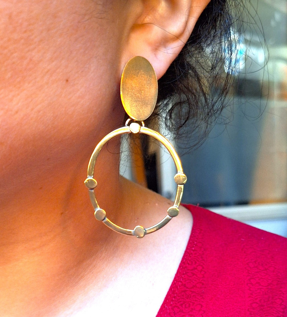Aros étnicos círculos con tachas Bronce