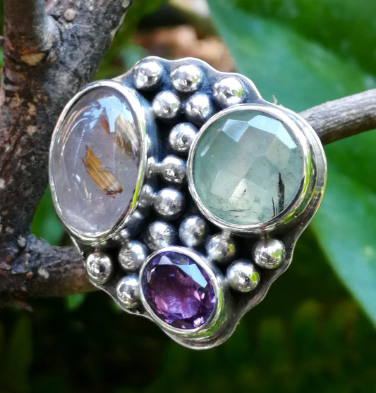 Anillo triple Amatista, Cuarzo Rutilo dorado y Prehnita L
